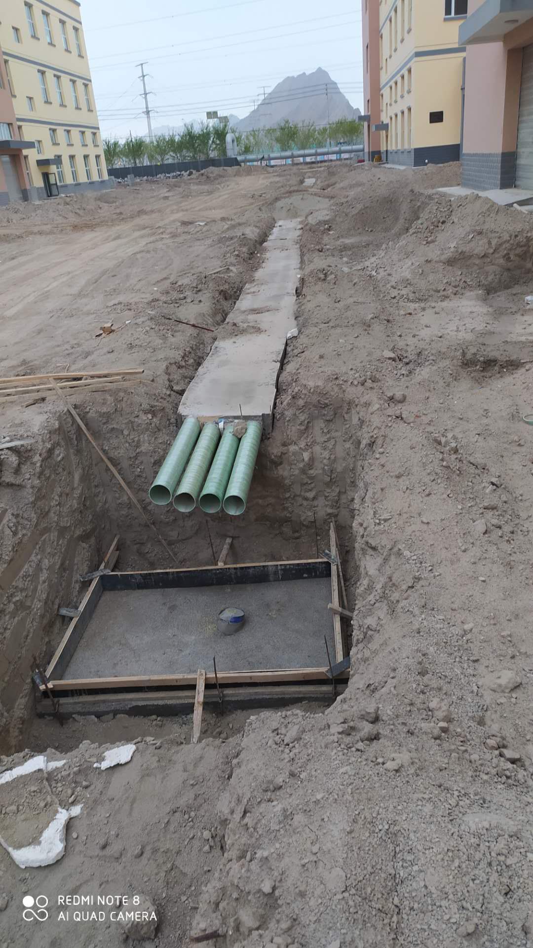 电缆直埋混凝土保护盖板模板,混凝土用哪个检验批做,模板的检验批容量